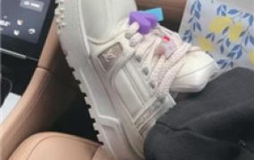 【筱月】运动鞋白袜裸足诱惑滴滴司机