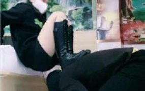 【雪菲老师】疯狂吃脚/重度踢裆