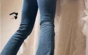 【橘子没熟】母畜-对着主人的棉袜脚发骚