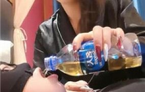 【冷御女王】重度虐乳/赏赐圣水/吃臭脚