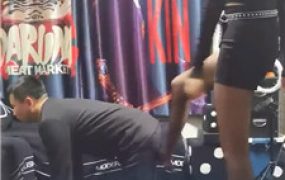 【丝温】狂抽耳光/鞭打/黑丝脚踩踏