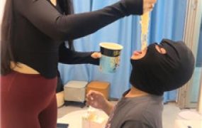 【猫爷】喂食圣水泡面/鞭打/转胯/舔脏鞋/抽耳光