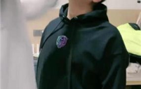 【小羊】跪舔白棉袜/踢裆/臭脚捂脸/踩踏/胯下辱