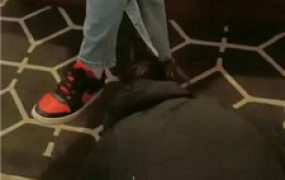 【爱可呀】双S-开发超模学姐S-转胯/吃白袜/舔脏鞋/脚底喂食