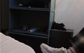 【重庆沐子】嘴叼鞋爬行/清理脏鞋/踩踏臭脚捂脸