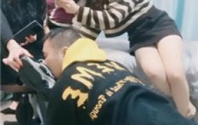 【木子大大】3S美容院调奴-骑脖/舔脏鞋臭脚/踢踹【三视角版】