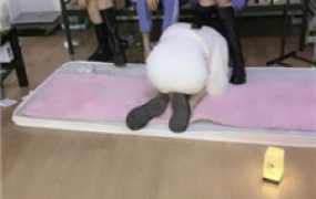 【天津女仆店】3S-素人大学生S-母畜-转胯/轮流舔脏鞋/耳光