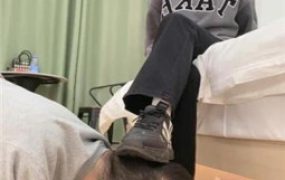 【奶味茶茶】手脚耳光-舔脏鞋底/口水喷脸/深喉