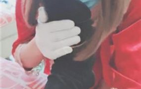 【美容院S】变装狗奴对着长靴肉丝发骚