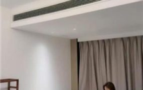 【美美子】白富美S-高跟踩踏/骑脖/踩狗舌/转胯鞭打