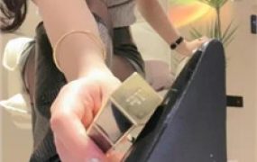 【禾未】模特S-长靴黑丝美腿踩地毯