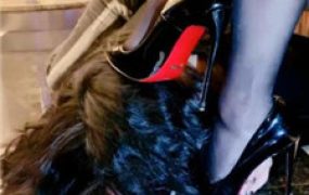 【温莎】母畜-白领S歌厅暴力惩罚女员工