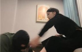 【娩娩大魔王】白领S-高跟裸足恋足舔