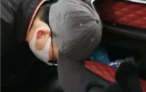 【皮皮】狂吸超臭黑棉袜-黑丝