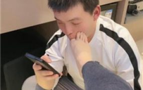 【魅儿】超臭原味白袜裸足捂脸