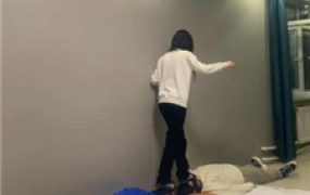 【精神小妹】7女王调双奴-轮流全体重跳踩【双视角版】