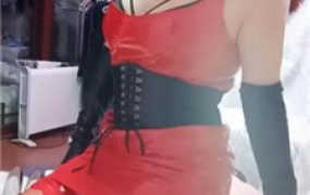 【南京冰女王】耳光/骑马/转胯/圣水虐小贱狗