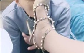 【乐爷】圈养家奴伺候主人起床