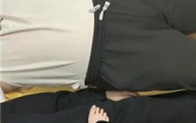 【舞池大人】全体重踩踏三只地毯狗