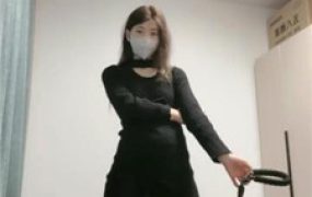 【樱子大人】狗链遛狗/转胯骑马/掐乳/鞭打/踩踏