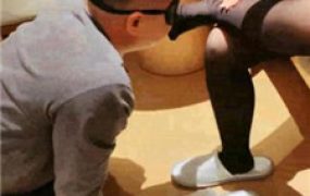 【情侣念主】虐绿帽-骑马/提档/踩踏/强迫闻脚舔鞋/虐乳