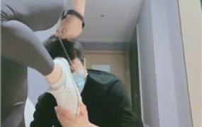 【妮蔻】帆布鞋全体重踩狗头