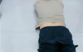 【薯条】绿帽老公伺候女友约会回家【完整版】