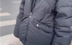 【素人挖掘机】真实-户外开发女学生踩踏/骑马