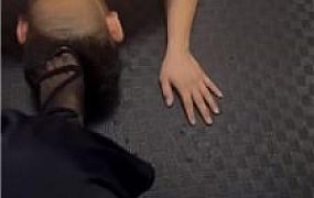 【尤野】重度掐乳发骚/高跟黑丝踩/镜前羞辱 JS240715-1