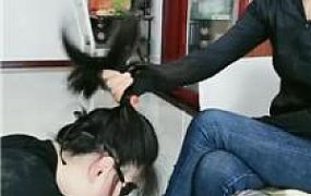 【凌儿女神】母畜-跪舔小白鞋白袜/碾压踩/骑马转胯/耳光 bf42767