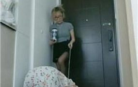 【喵酱紫】黑丝高跟美腿虐家奴