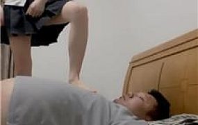 【素人星探】捆绑床上-裸足踩踏/坐脸窒息 bf43023