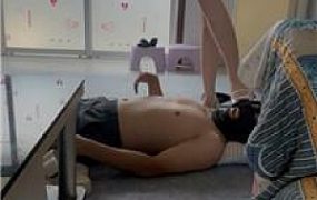 【若熙】素人小姐姐-全体重踩踏/原味脚蹂躏 bf42997