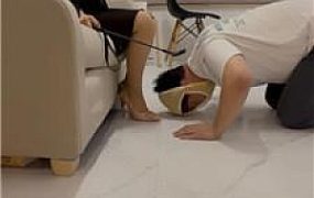 【碧昂斯】内裤套头/跪舔高跟/踩踏喂食 JS240729-16