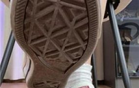 【絵子樣S】偷窥学妹被抓包羞辱 JS240806-30