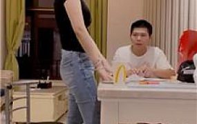 【甜味药丸】SM方式挑逗抖M学生做狗【上】