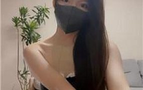 【还没想好什么名】虐乳/黑丝脚插嘴/坐脸窒息/踢裆