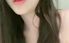 【不知名美女S】浴室脚垫视角 JS240802-34