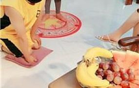 【芊芊】带学生女儿囚禁猥琐班主任【三视角版】JS240802-11