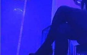 【AIU】高跟黑丝踩踏/坐脸窒息