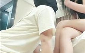 【Alisa】吐口水/舔高跟鞋底/吮吸脚趾/坐脸窒息