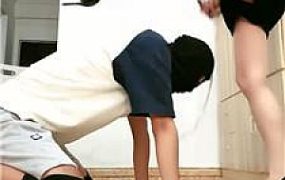 【缘彼大大】高跟踩/藤条鞭打/骑脖/闻鞋舔臭脚