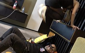 【领主老大】高跟狠踢暴踹，暴力高跟踩踏 YC-240717-3