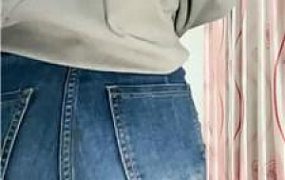 【佳佳】美臀诱惑炸精 JS240818-11