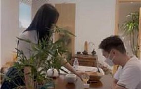 【南京小小】JK学生主-茶室里面玩圣水