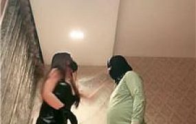 【苏州十三姨】抽耳光重度虐打/鞭打/跪舔脏长靴黑丝 JS240901-26