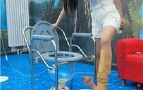 【红焱】长靴踩虐强制喂食