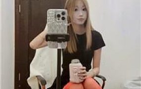 【林初】铆钉高跟黑丝无意识踩狗 JS240830-19