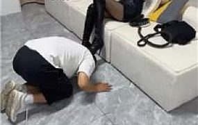 【酒鸽】暴力鞭打-骑马钻胯/靴底喂食