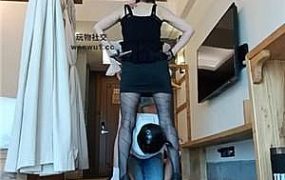 【UUs】双S-品尝黑丝+白袜-脚深喉/踩踏鞭打/滴蜡【双视角版】